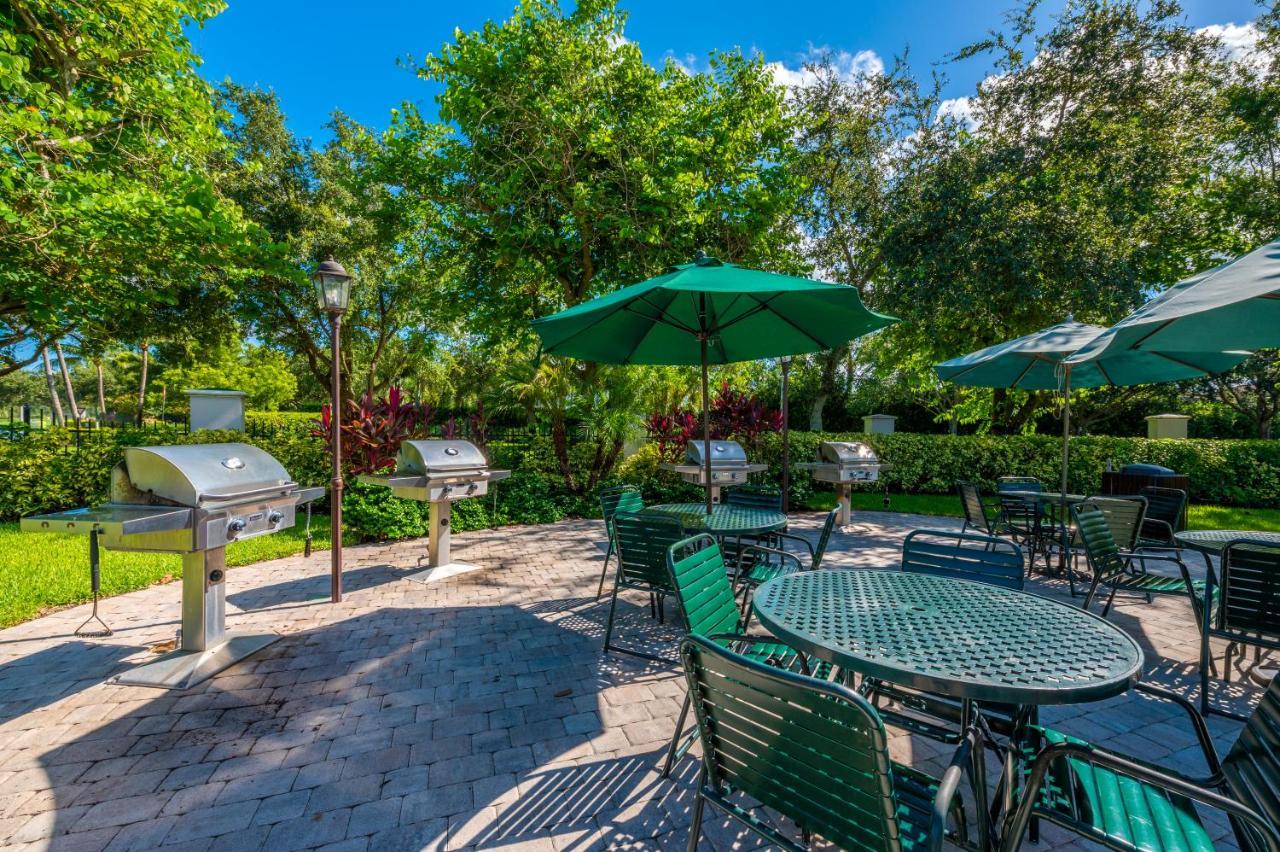 Golf Condo- Resort Pool- Lakeview- 10Mi To Beaches Нейплс Экстерьер фото